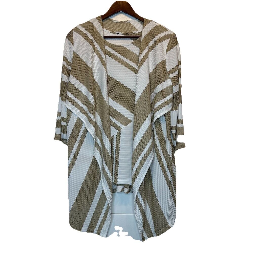 Chicos 1 Tank Cardigan Set Medium White Tan Sheer Crochet 2-Piece Striped NO TAG